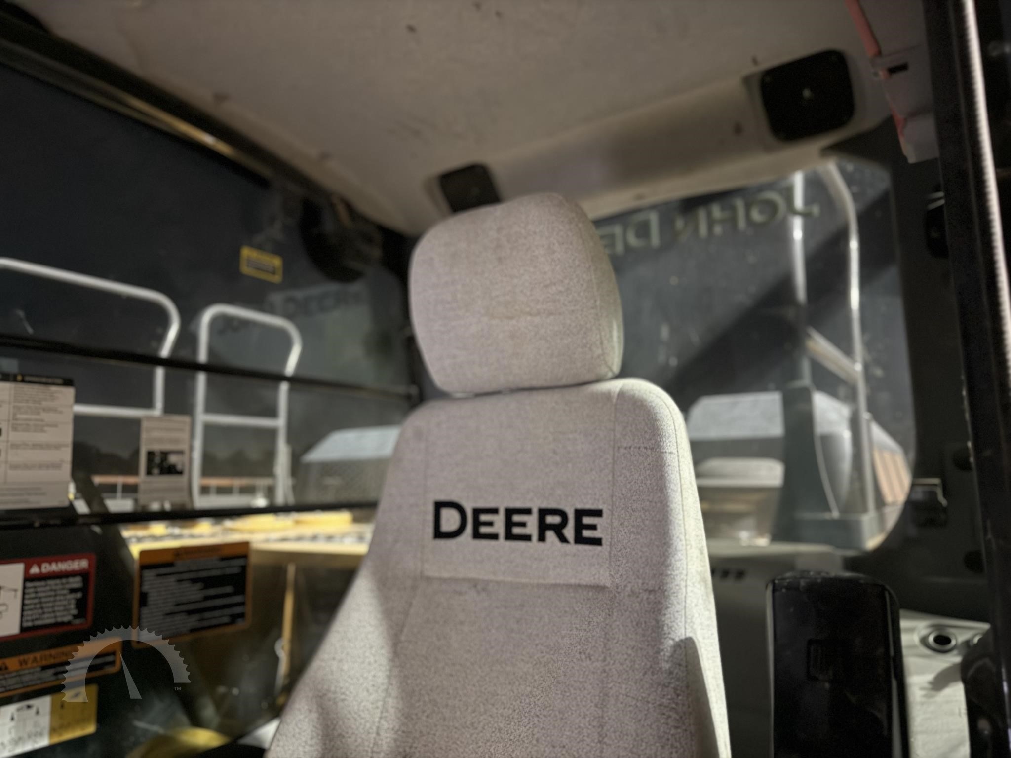 2019 Deere 250G LC Crawler Excavators - Image 10